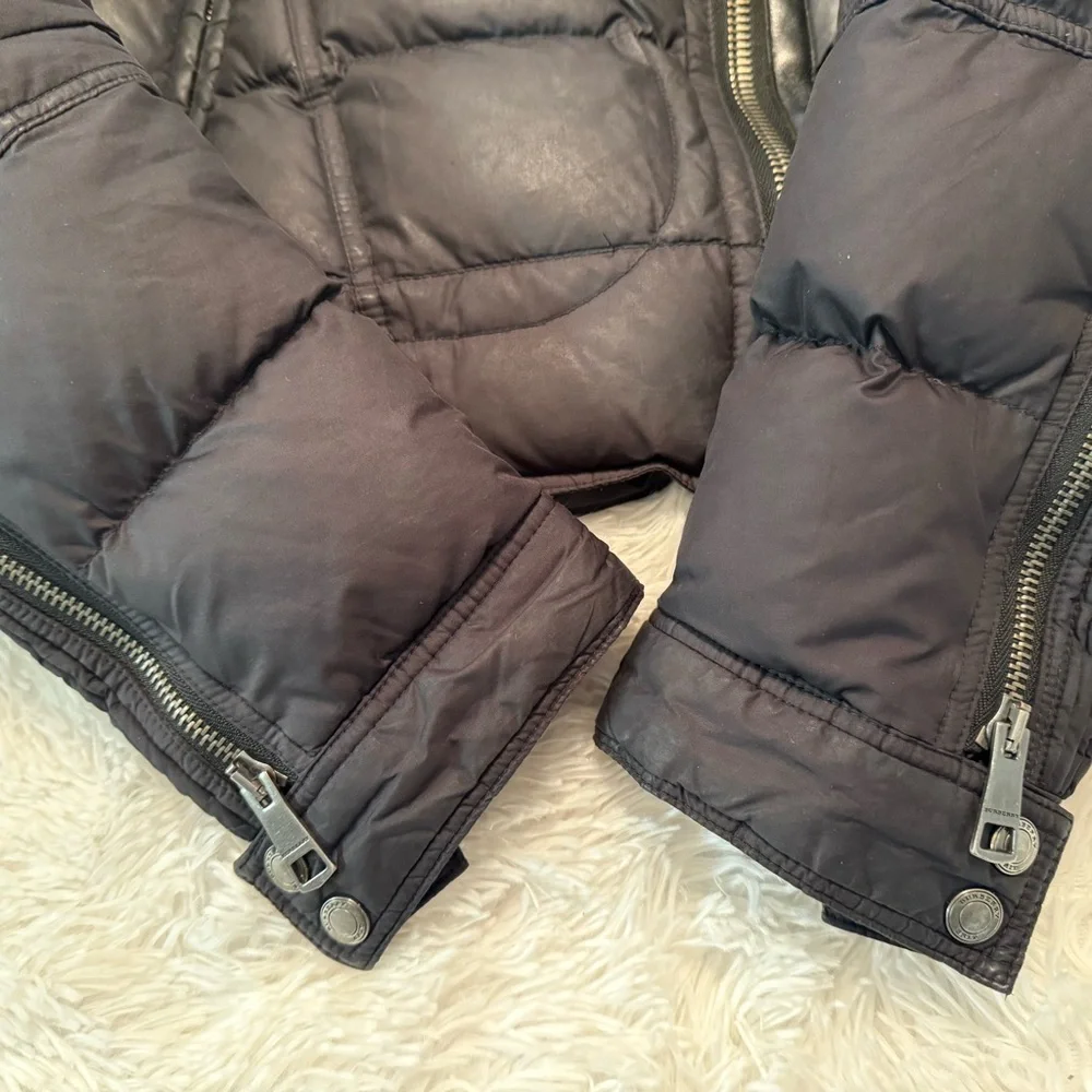 🎉HP🎉Burberry Black Down Puffer Jacket with Removable Fur Collar - Picture 5 of 16